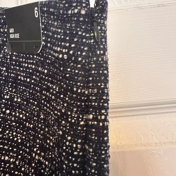 Express Double Breasted Boucle Set - Picture 4 of 14